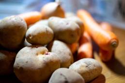 Sinnbild Unterschied Website Webseite Kartoffeln Karotten Zwiebel